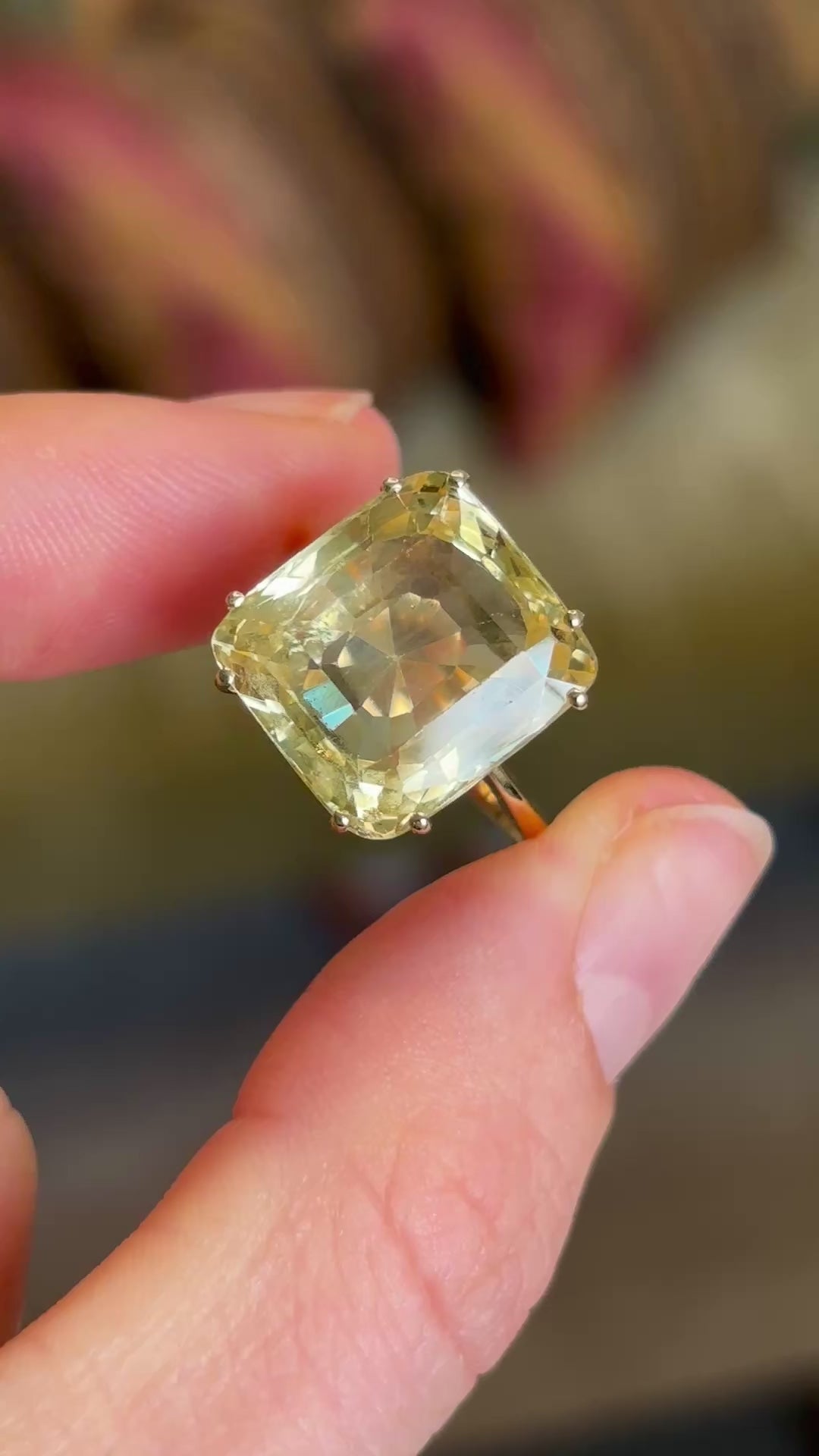 Vintage, 1950s Sri Lankan 15ct yellow sapphire ring
