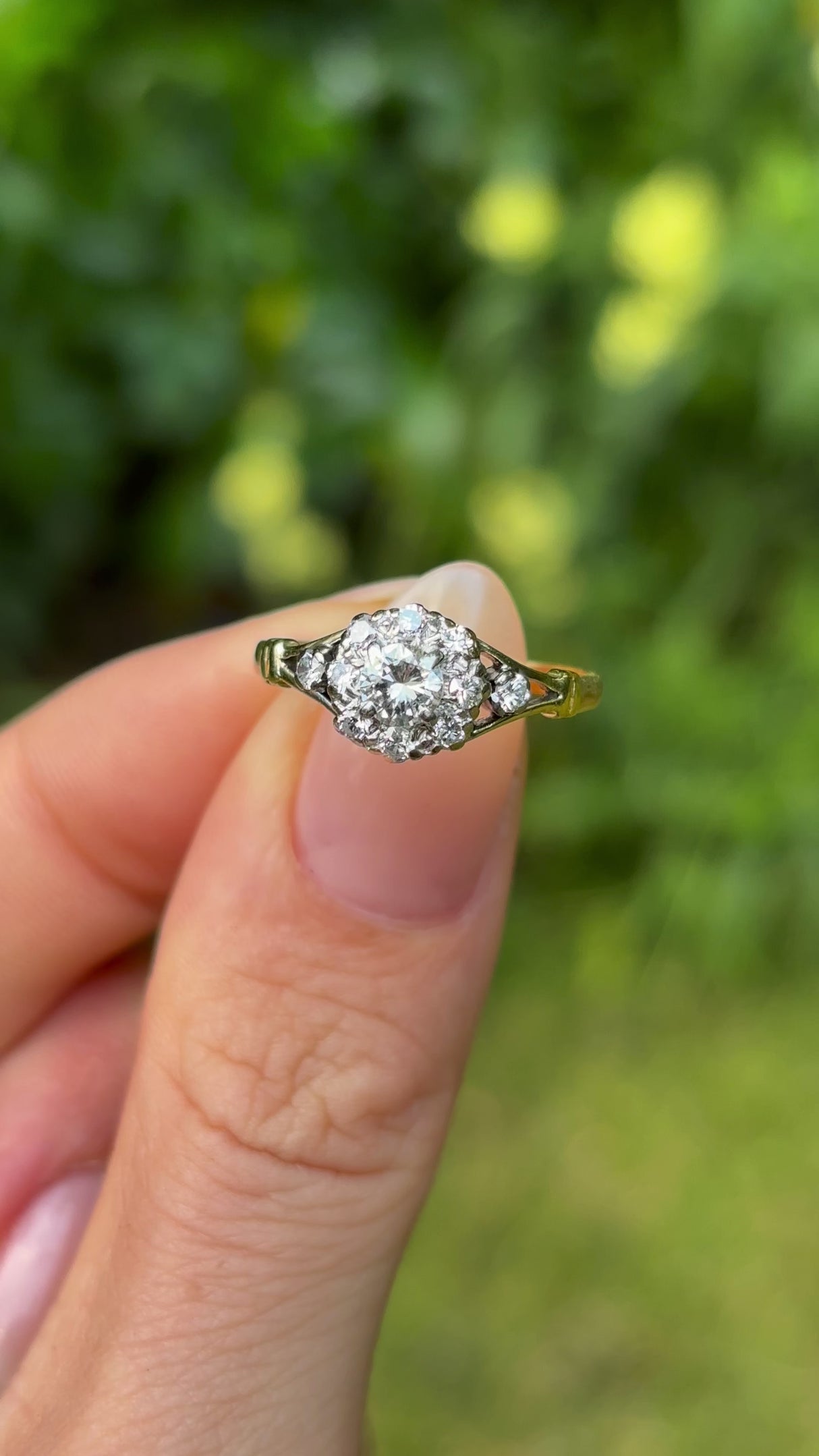Antique, Edwardian diamond cluster ring, 18ct yellow gold & platinum