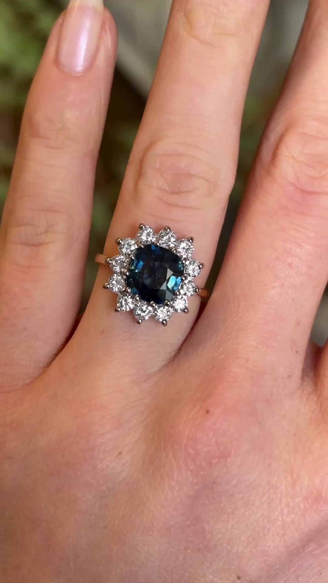Vintage, 1940s deep teal & diamond cluster ring
