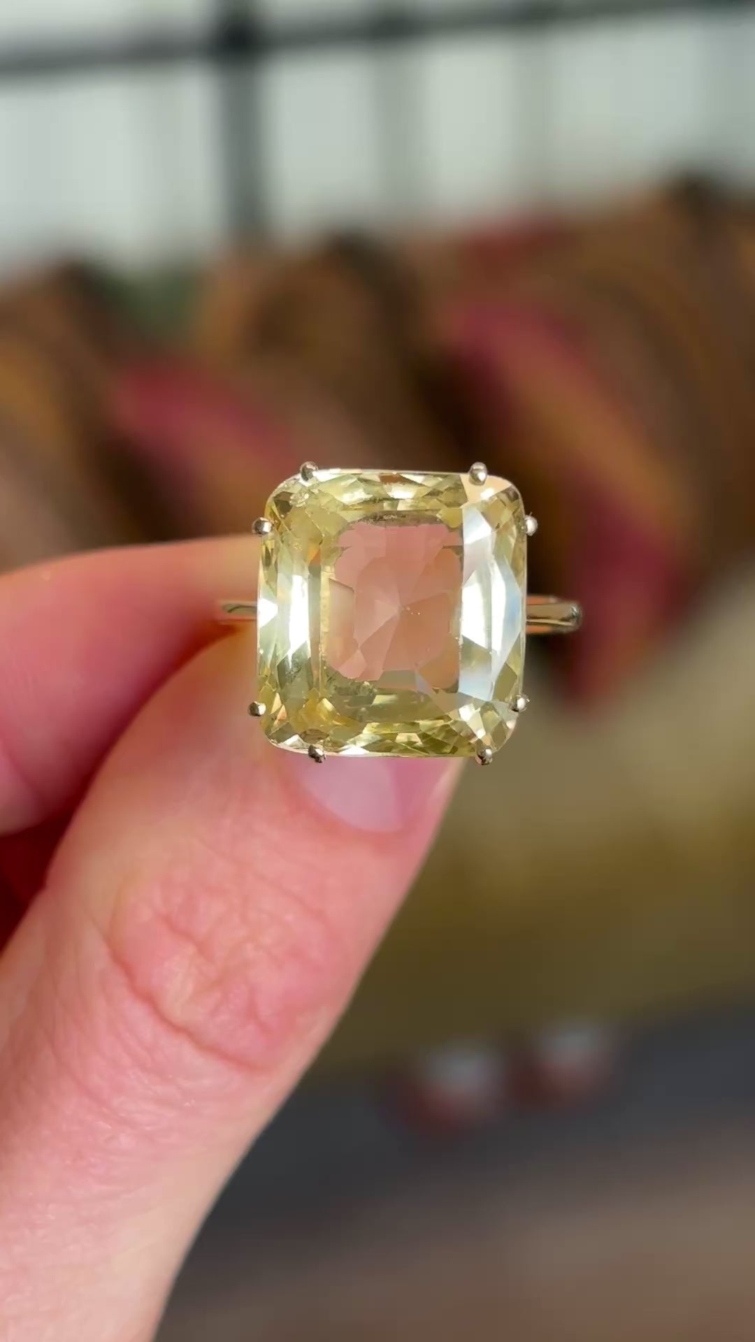 Vintage, 1950s Sri Lankan 15ct yellow sapphire ring
