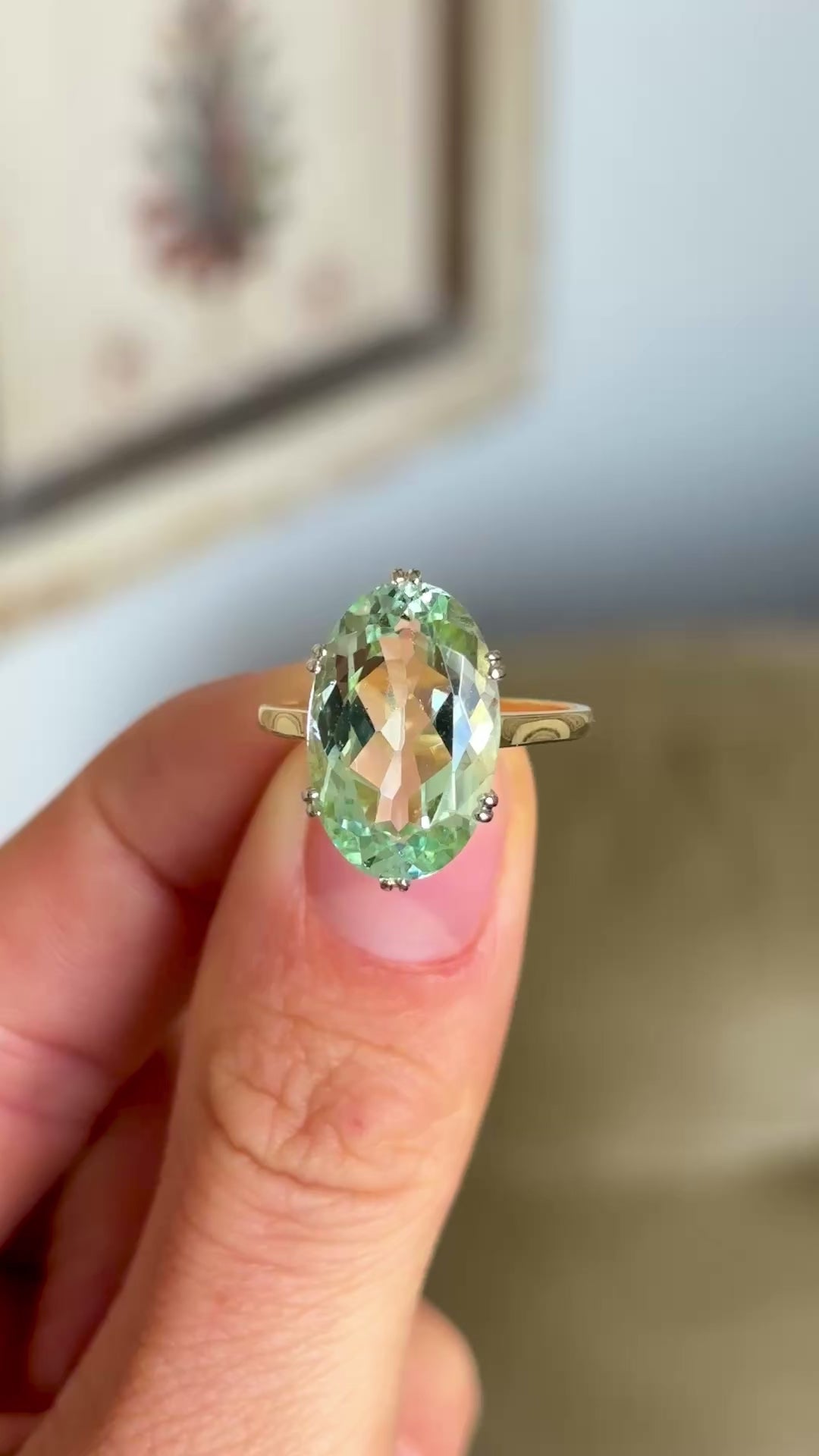 Vintage, 1920s sea green aquamarine cocktail ring