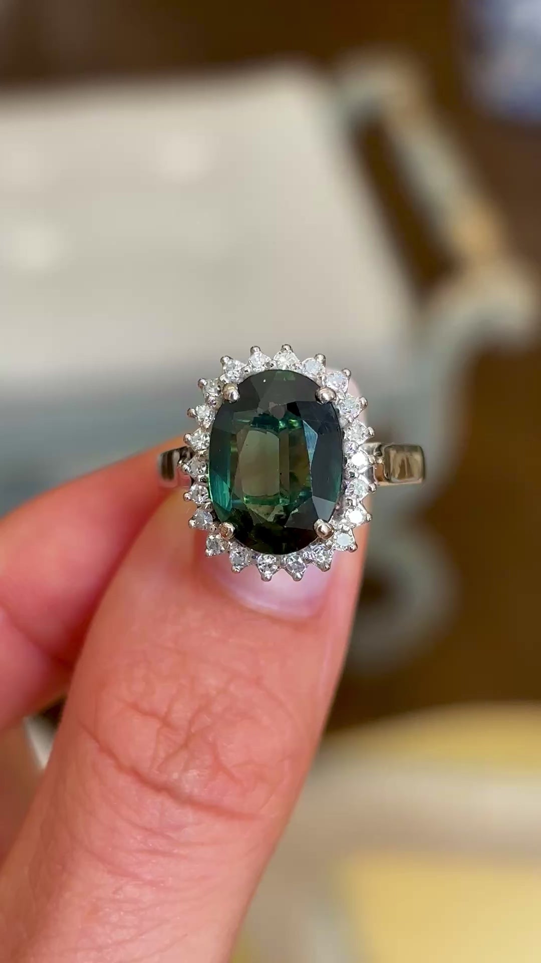 Vintage, 1950s green 4ct sapphire & diamond cluster ring
