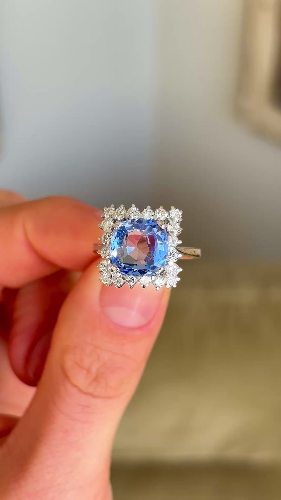 Vintage, 1950s sapphire & diamond cluster ring