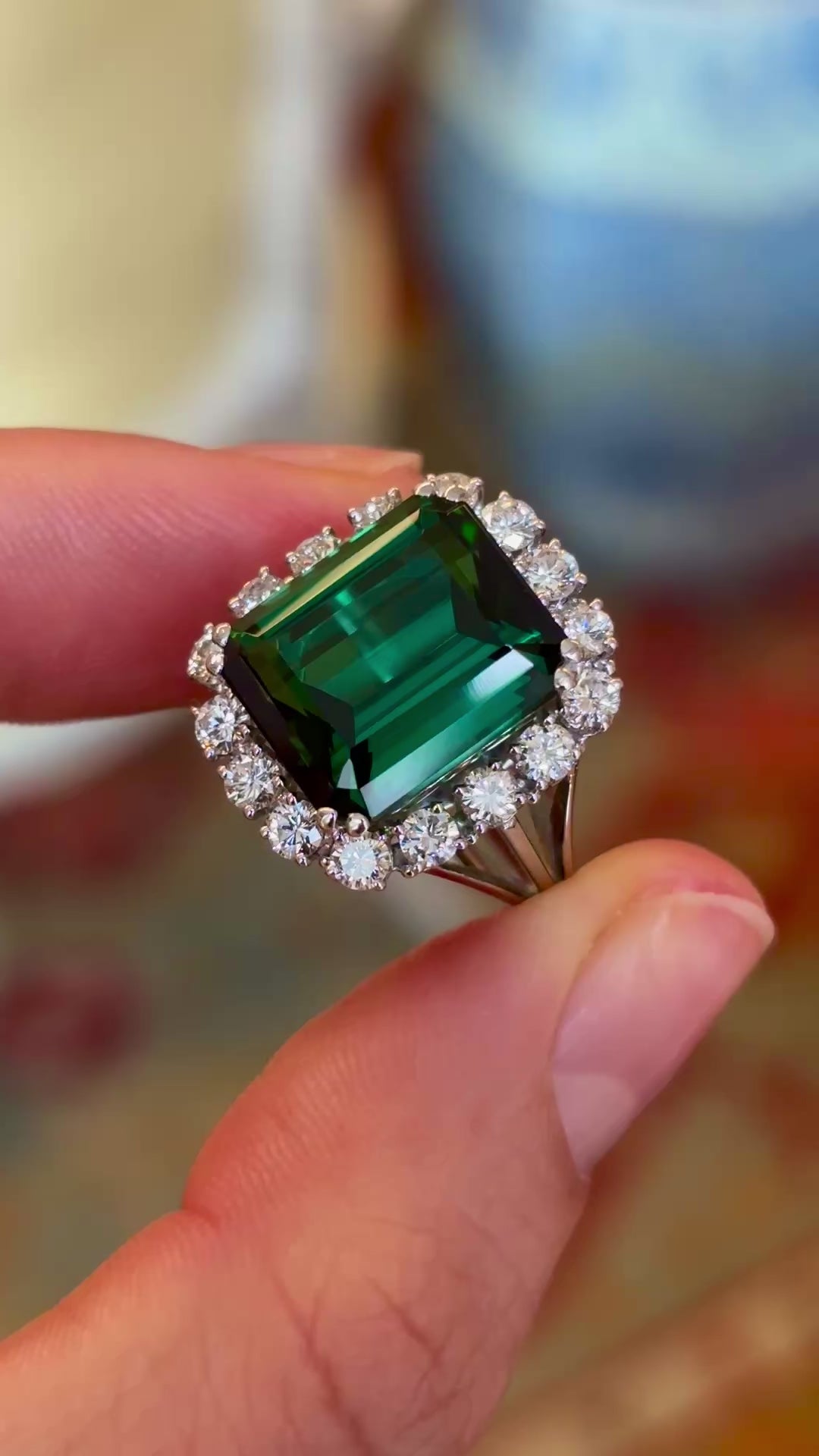 Vintage, 1950s 10ct chrome green tourmaline & diamond cocktail ring