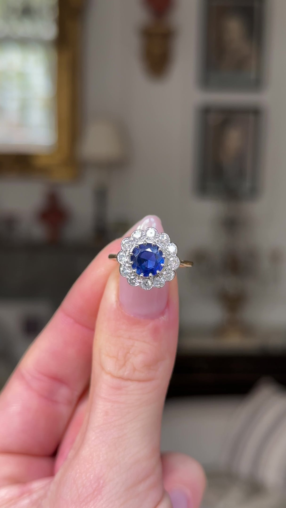 Art Deco, sapphire & diamond daisy cluster engagement ring