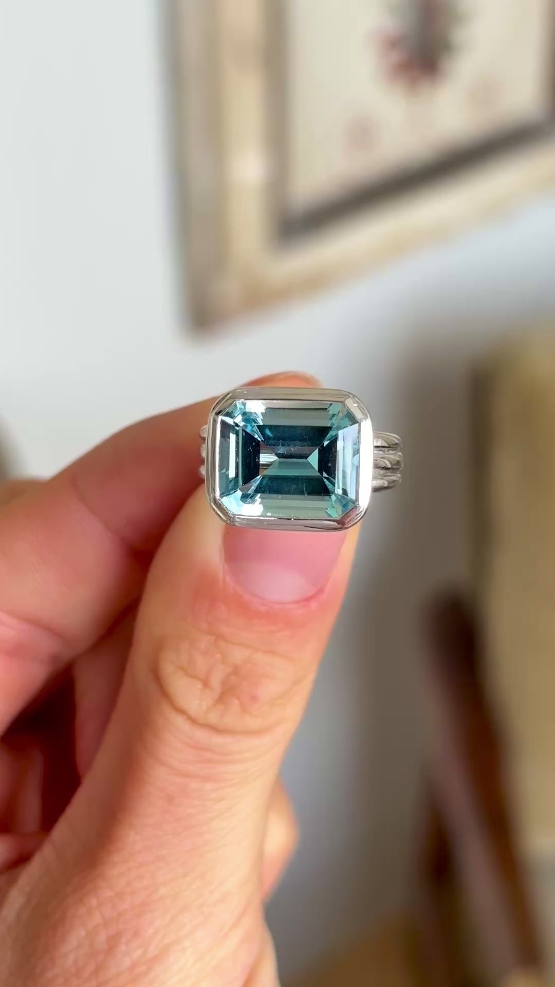 Vintage, 8ct aquamarine single-stone ring