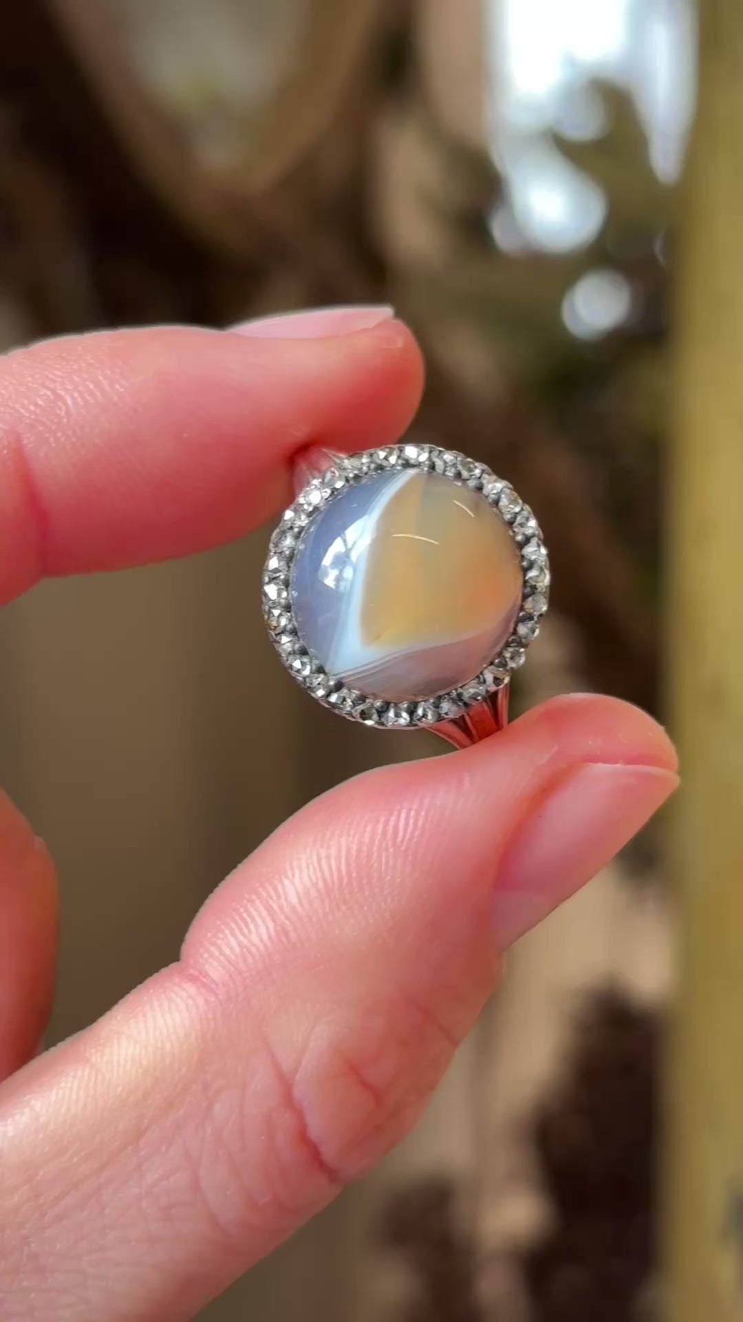Antique, Georgian bi-colour agate & diamond cluster ring