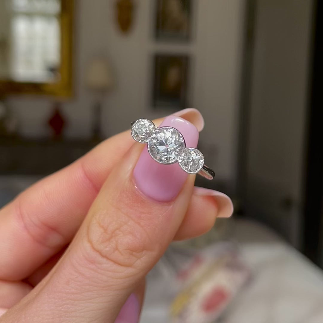 Art Deco, diamond three-stone ring