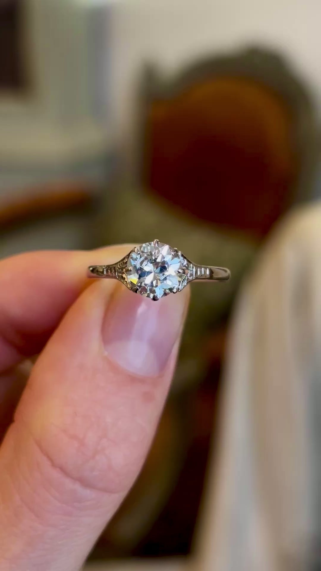 Vintage, Art Deco solitaire diamond ring