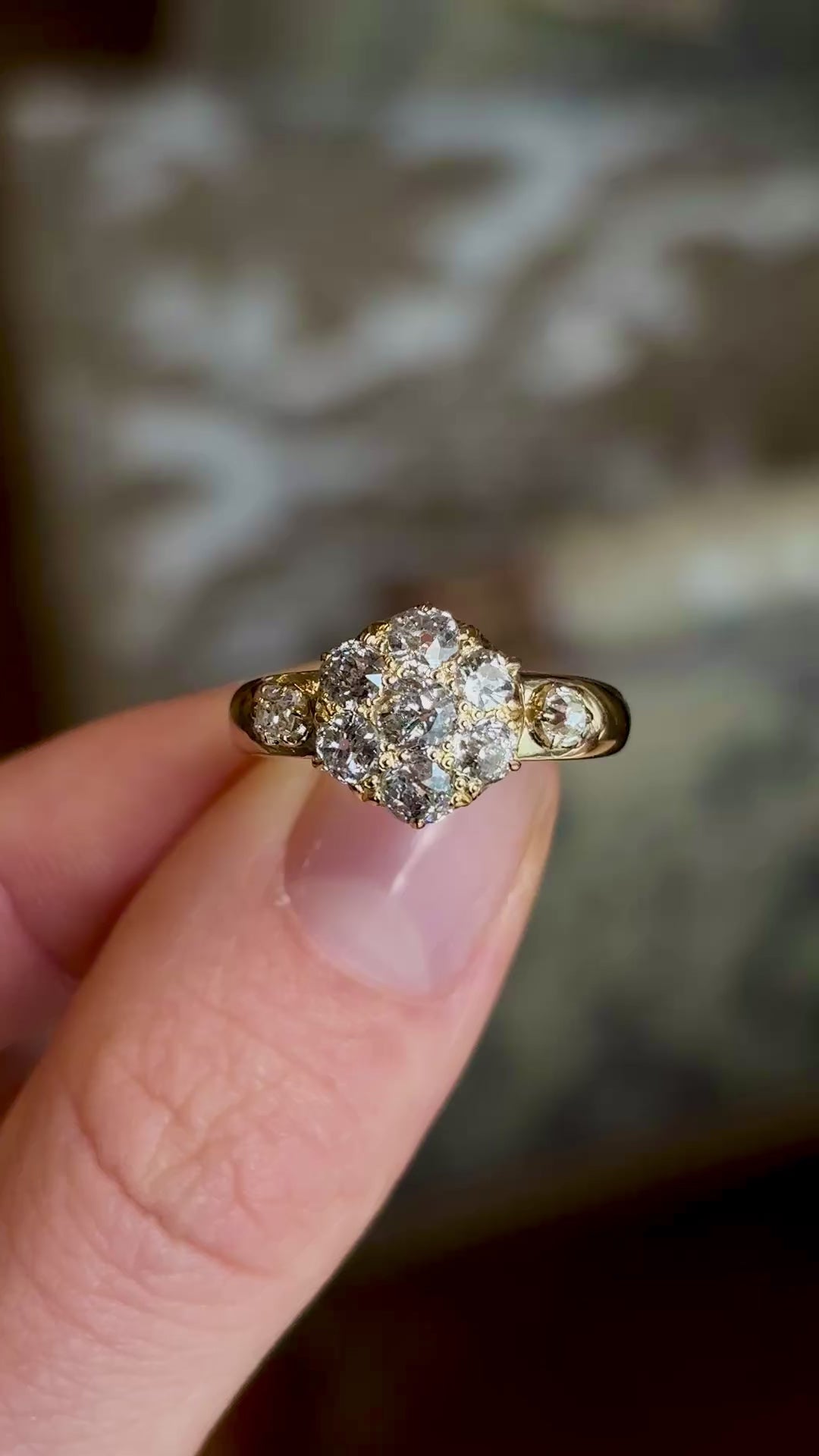 Antique, Edwardian diamond cluster ring