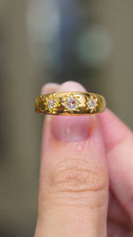 Antique, Edwardian old-cut diamond three-stone gypsy ring