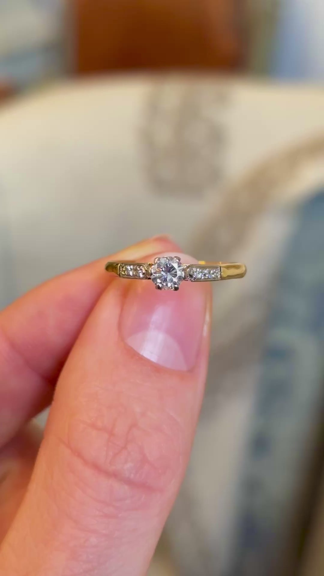 Vintage, 1940s diamond engagement ring