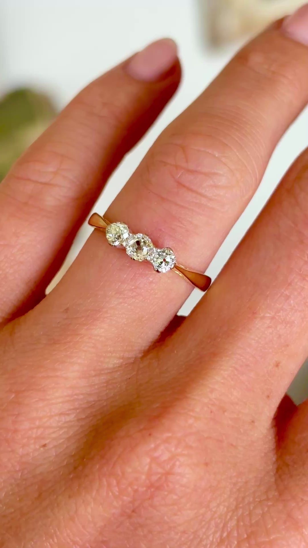 Vintage, 1990s three-stone diamond ring