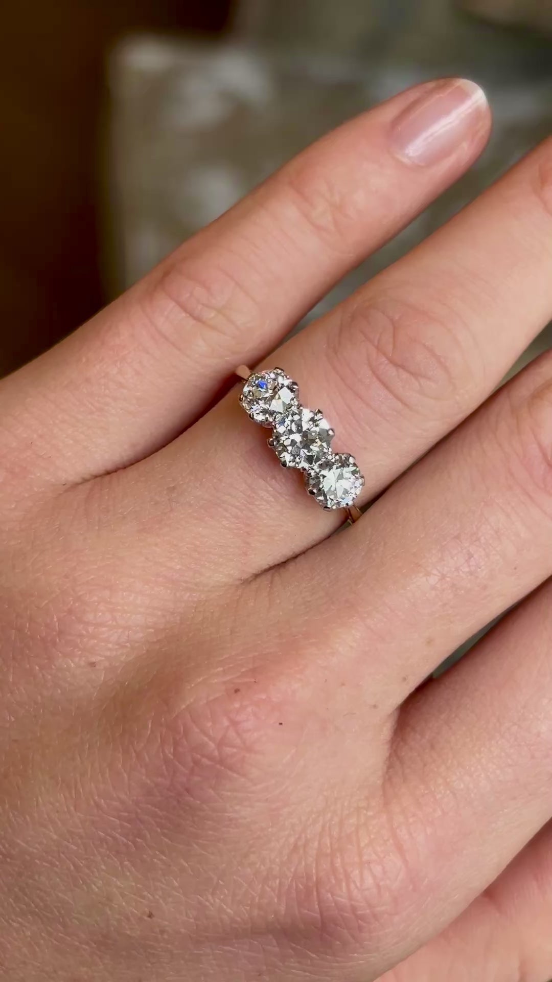 Vintage, 1950s three-stone diamond ring