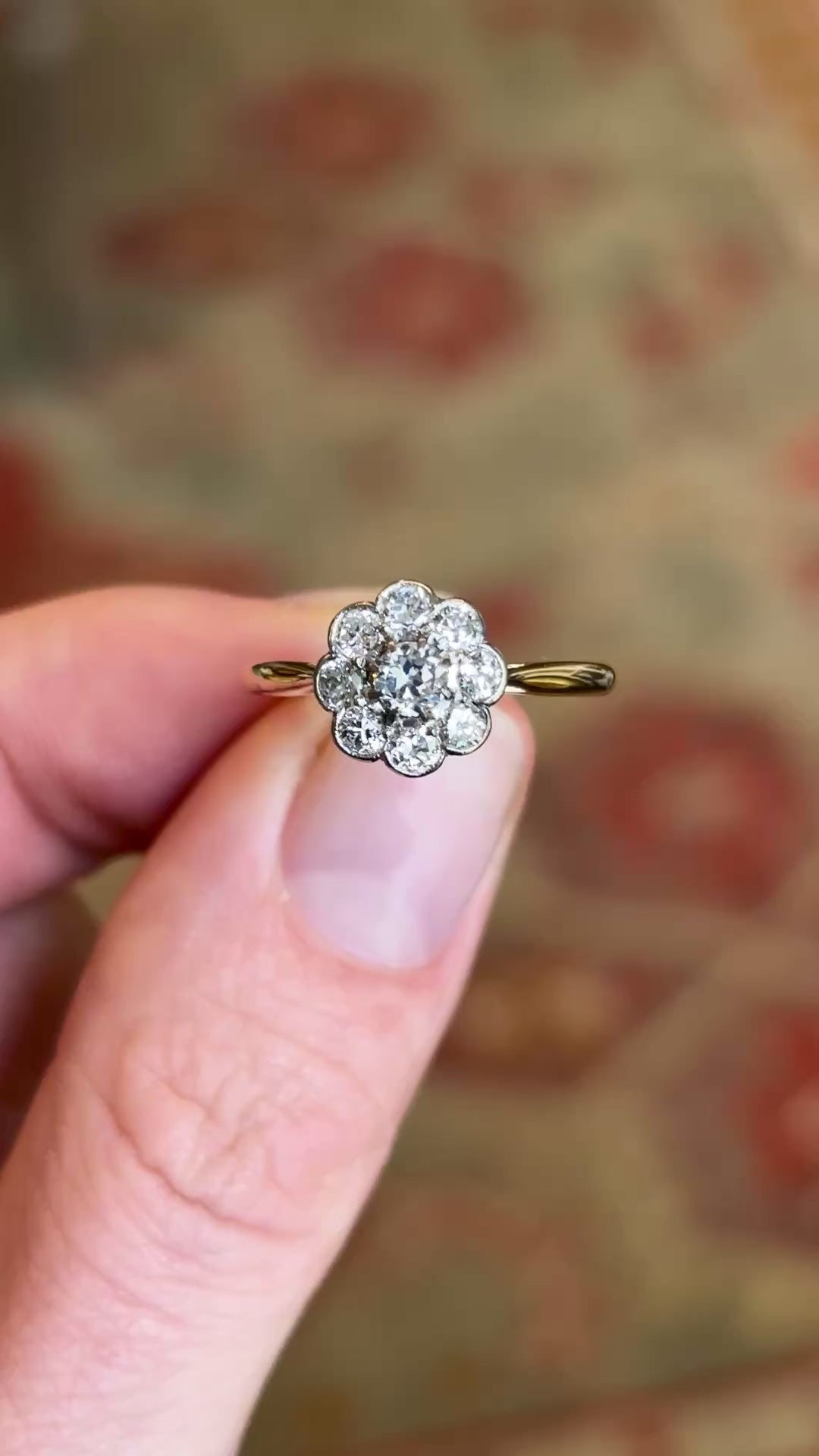 Antique, Edwardian diamond daisy cluster ring