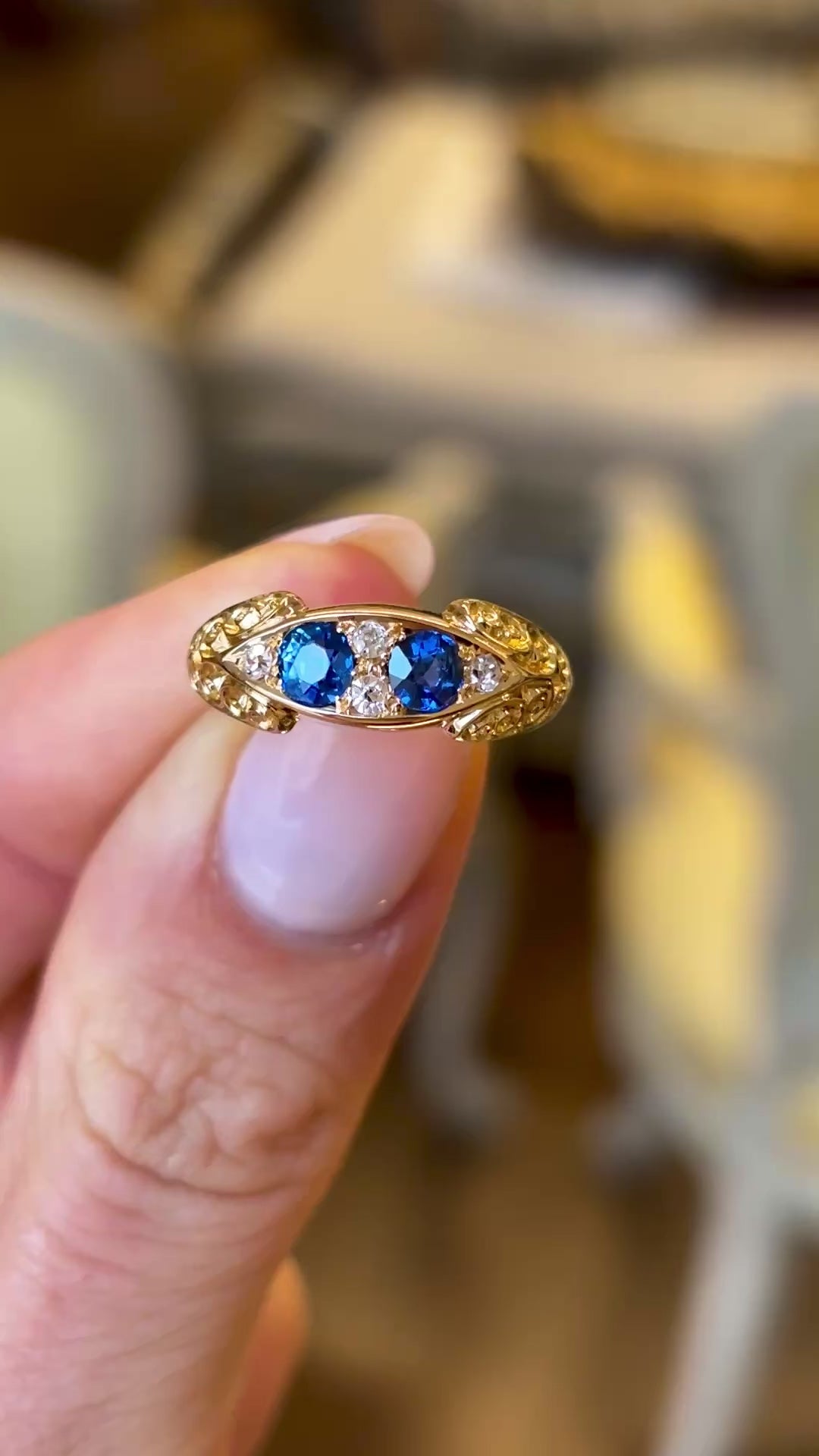 Antique, Edwardian sapphire & diamond ring