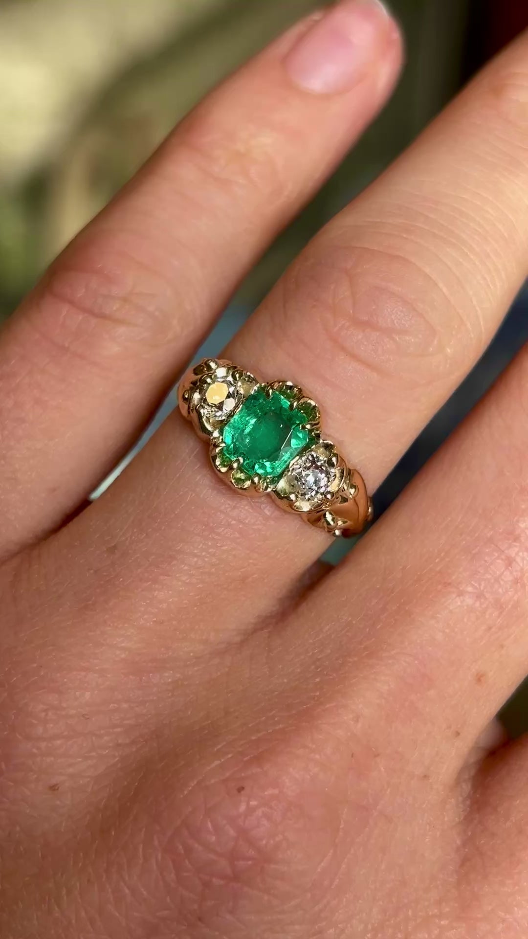 Antique, Victorian emerald & diamond three-stone ring