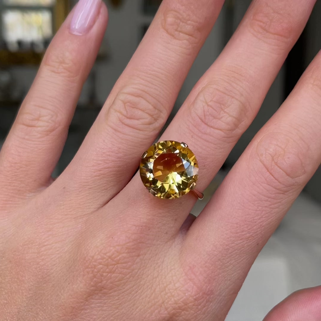 French 1940s 18ct gold golden yellow beryl ring