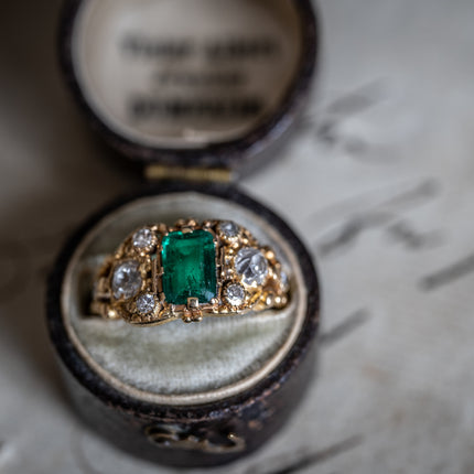 Georgian, 18ct Gold, Colombian Emerald and Diamond 'Souvenir' Ring
