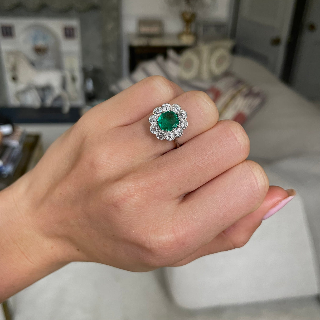Vintage emerald and diamond cluster ring deals