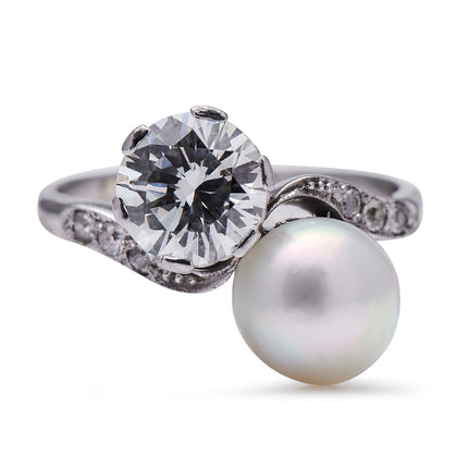 Antique Engagement Rings | Antique Ring Boutique | Vintage Engagement Rings | Antique Engagement Rings | Antique Jewellery company | Vintage Jewellery Edwardian, Platinum, Diamond and Pearl Ring