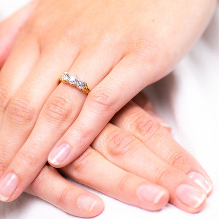 Antique Engagement Rings | Antique Ring Boutique | Vintage Engagement Rings | Antique Engagement Rings | Antique Jewellery company | Vintage Jewellery Victorian, 18ct Gold, Diamond Three Stone Ring