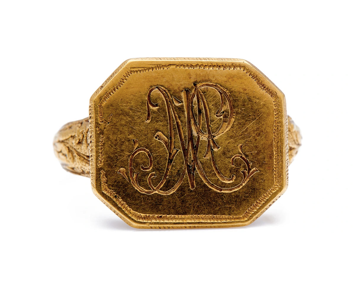 Antique-Georgian-18th-Century-Gold-Signet-Ring