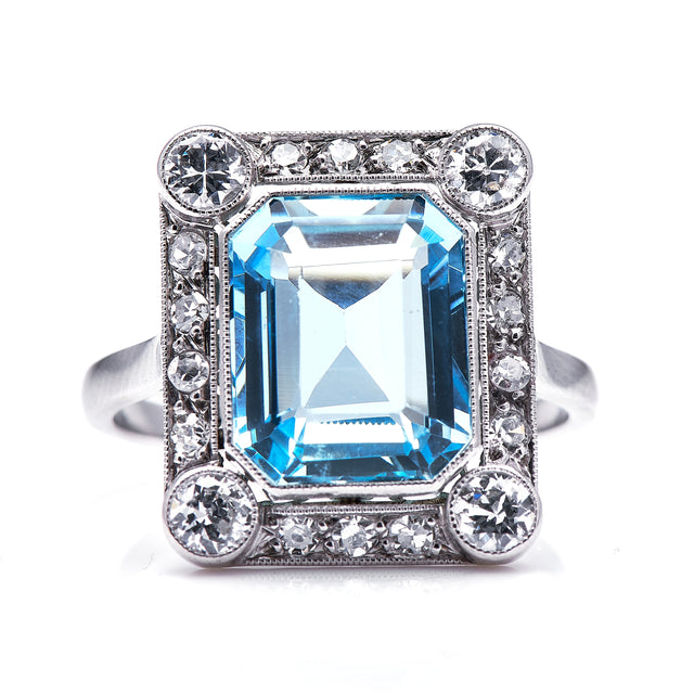 Belle-Époque-White-Gold-18-Carat-Aquamarine-Diamond-Ring-Vintage-Jewellery