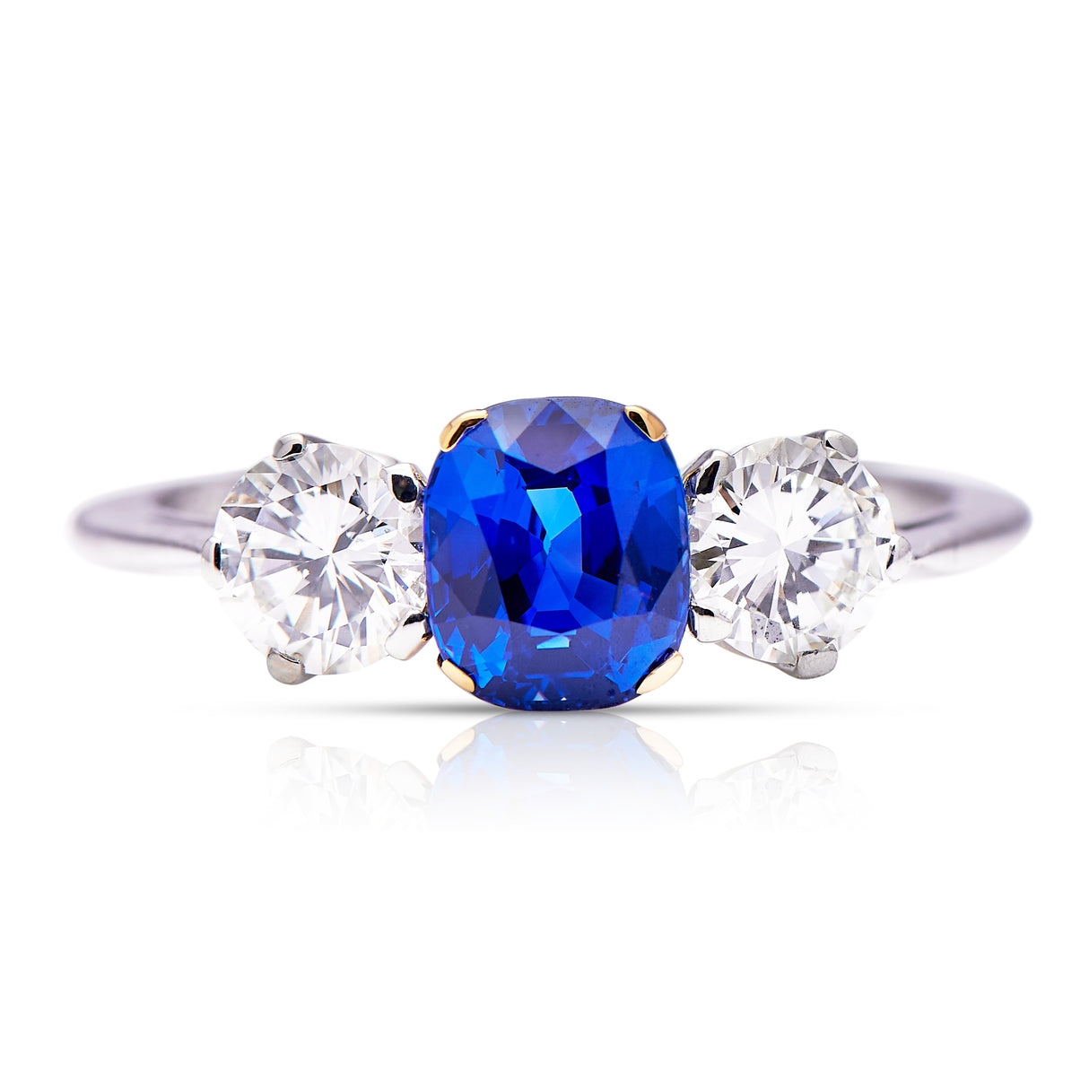 Vintage-Ring-Platinum-Ceylon-Sapphire-Diamonds-Three-Stone-Engagement-Jewelry-Boutique