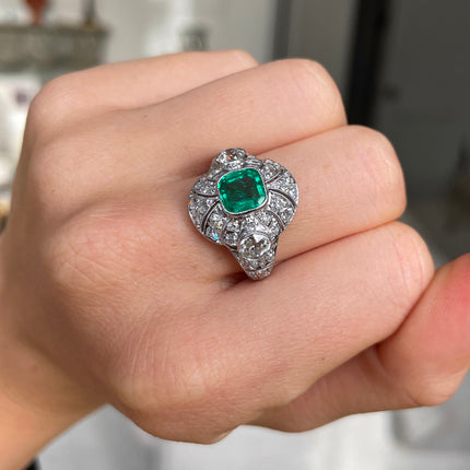 Art Deco Colombian Emerald and Diamond Ring, Platinum