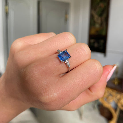 Art Deco, 1930s, Platinum, Sri Lankan Sapphire and Diamond Ring