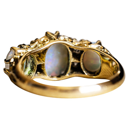 Art Deco, 18ct Gold, Opal and Diamond Ring