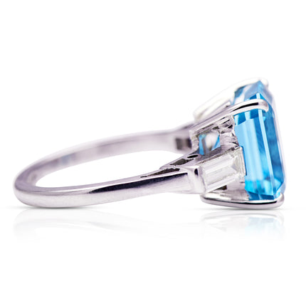 Art Deco, 18ct White Gold, Aquamarine and Diamond Ring