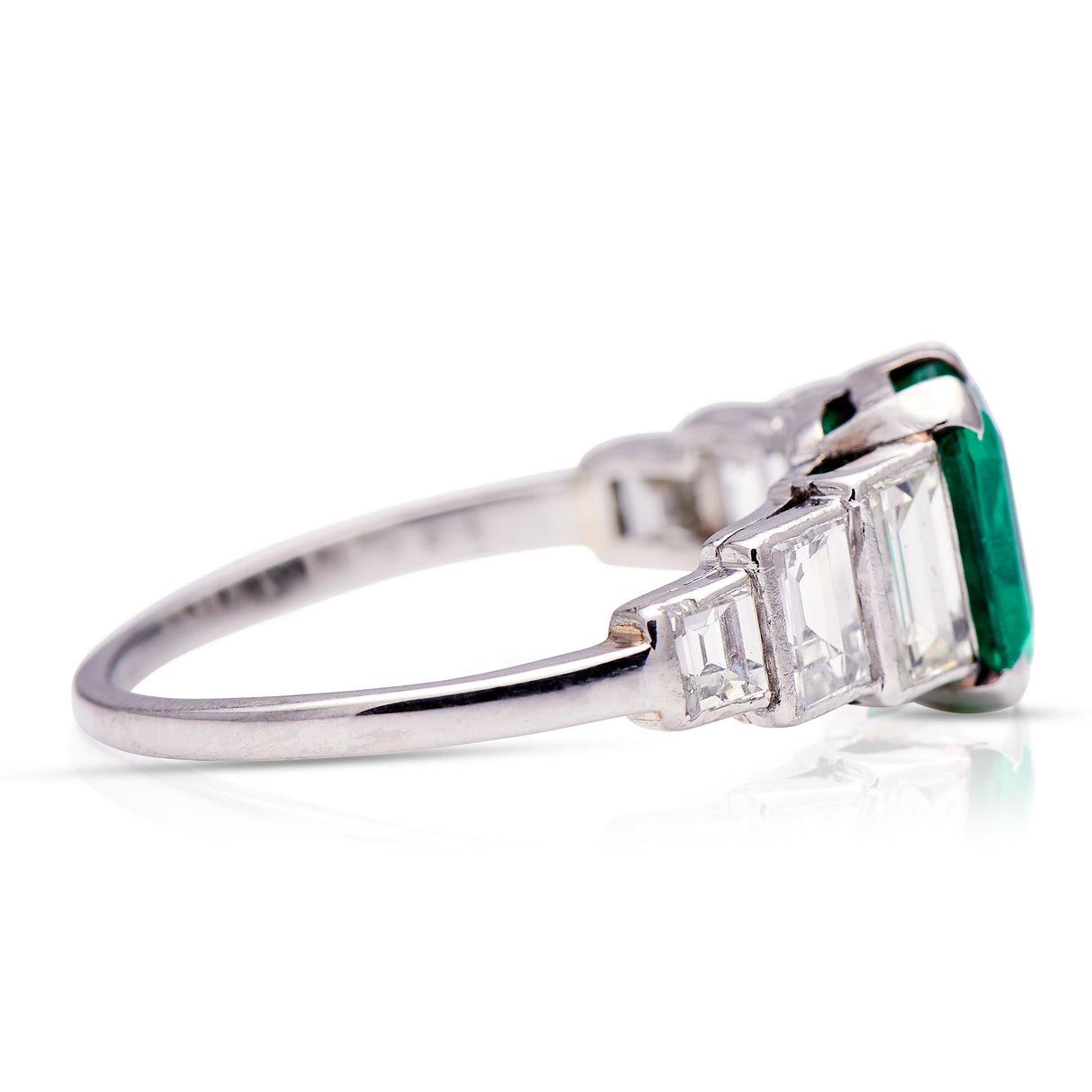 Art Deco, platinum, emerald & diamond ring, platinum