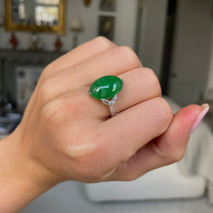 Art Deco | cabochon imperial jade & diamond ring