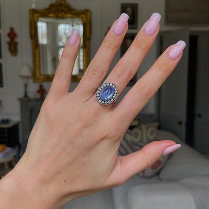Antique | Edwardian, Cabochon Sapphire and Diamond Cluster Ring