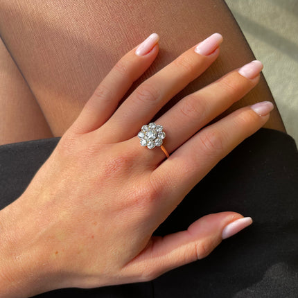 Edwardian | 18ct Gold, Diamond Daisy Cluster Ring