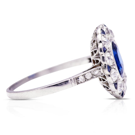 Sapphire_Diamond_Cluster_Engagement_Rings