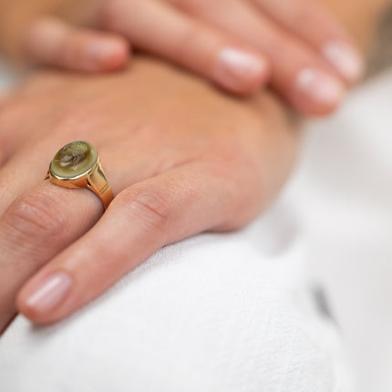 Georgian, 18ct Gold, French, Carved Intaglio Ring