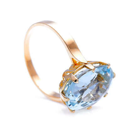 Mid Century, 18ct Gold, Single Stone Aquamarine Ring