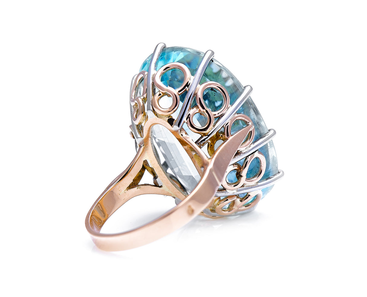 Ocean green | pérignon | 18ct gold, single 26ct aquamarine ring