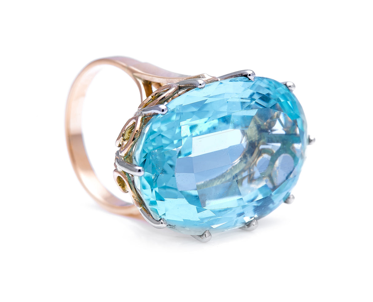 Ocean green | pérignon | 18ct gold, single 26ct aquamarine ring