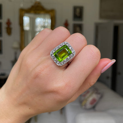 Antique, Belle Époque, Platinum, Peridot and Diamond Ring, Platinum