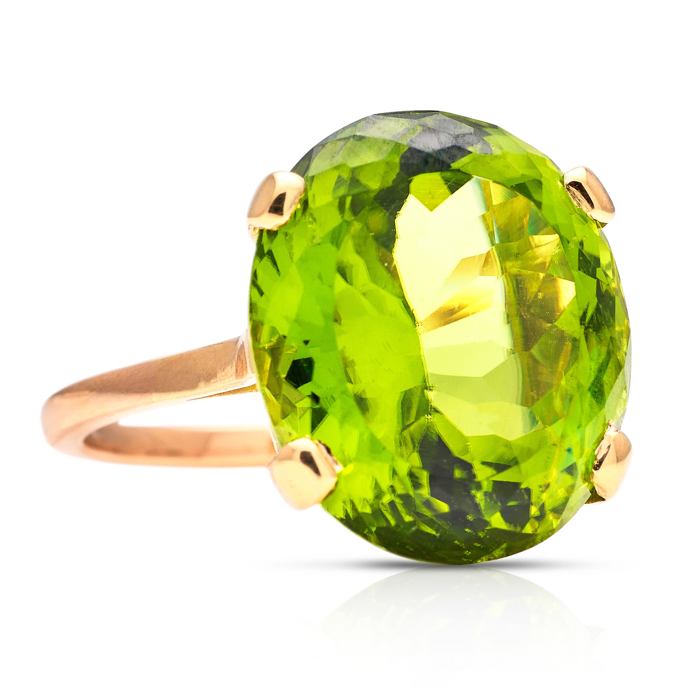 French | a large oval 12ct peridot ring, 18ct gold – Antique Ring