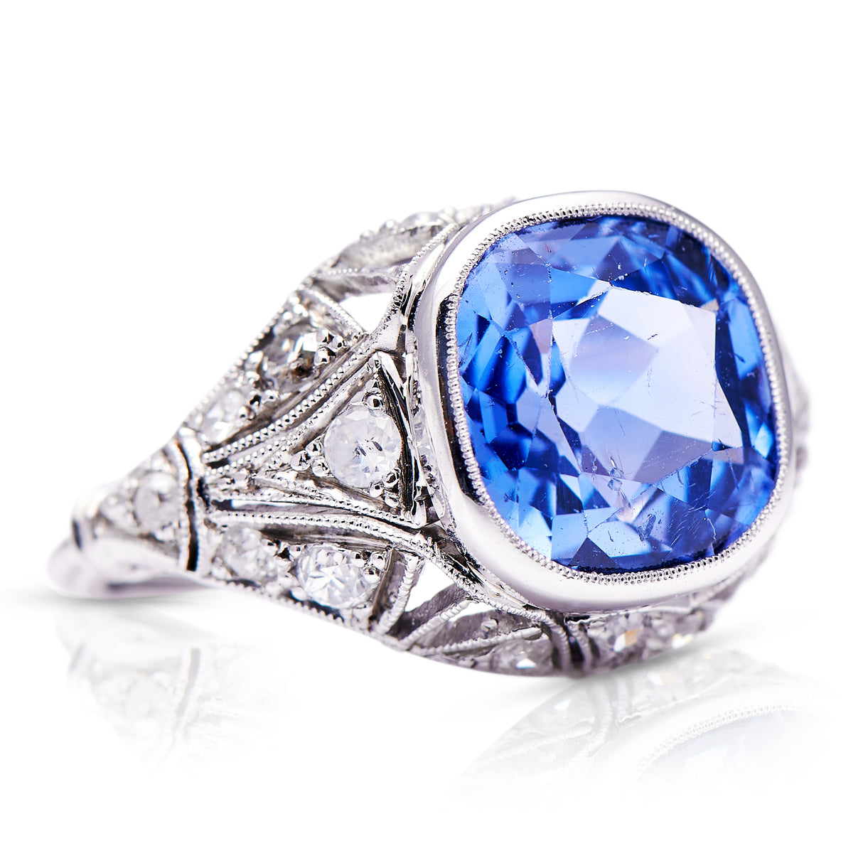 Belle Époque | platinum, sapphire & diamond ring