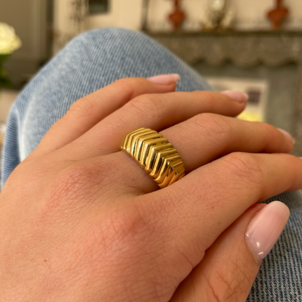 Vintage Tiffany & Co Band, 18ct Yellow Gold