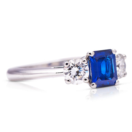 Tiffany&Co | Vintage, Sapphire and Diamond Engagement Ring