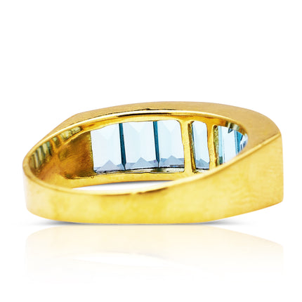 Vintage | Blue Topaz Ring, 18ct Yellow Gold