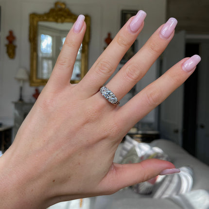An Exceptional Victorian Diamond Three-Stone Engagement Ring, 18ct Yellow Gold