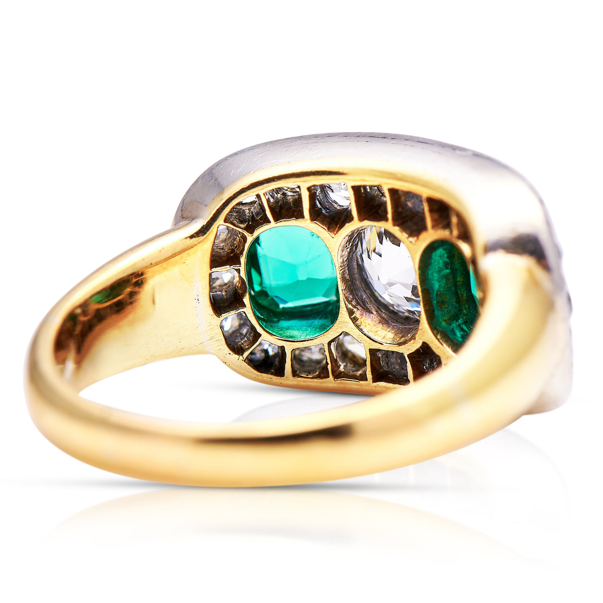 Antique | Victorian, 18ct gold, emerald & diamond ring